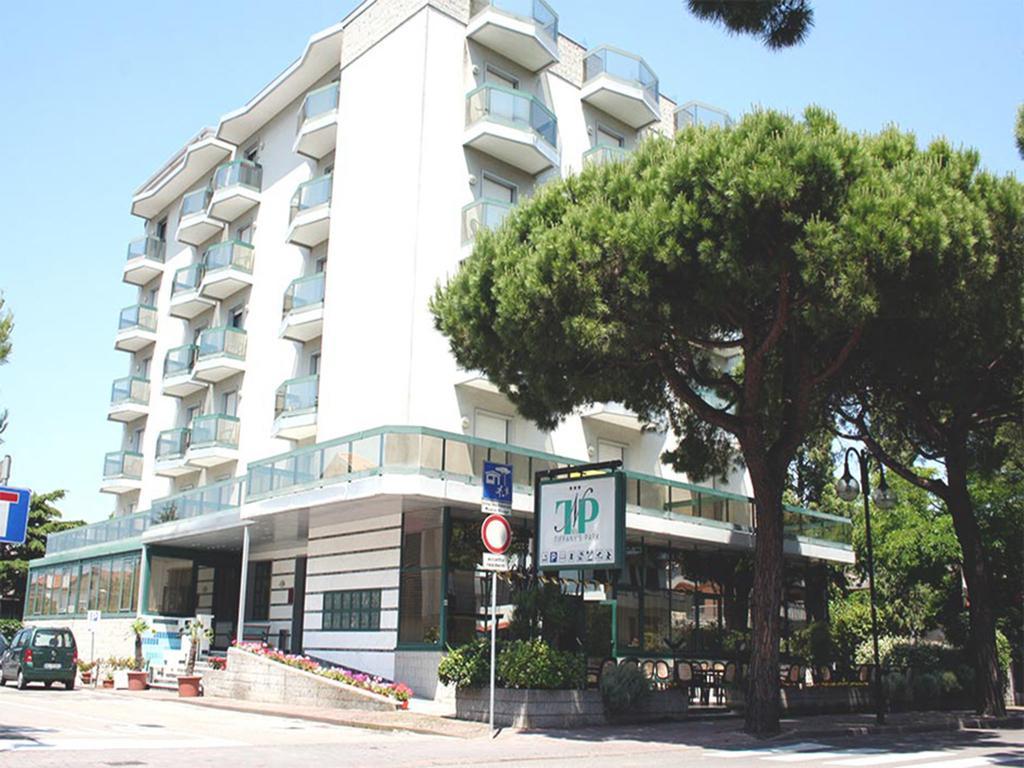 New Tiffany'S Park Hotel ลิโดดิเยโซโล ภายนอก รูปภาพ
